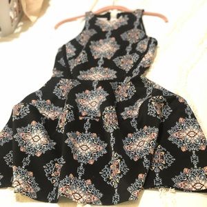 Mossimo black patterned dress